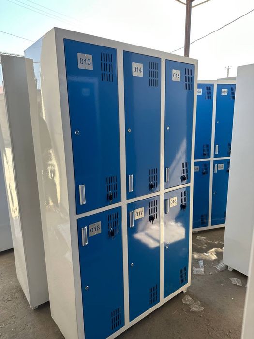 Металлические шкафчики