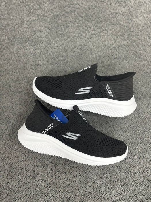 Skechers  made in Vietnam