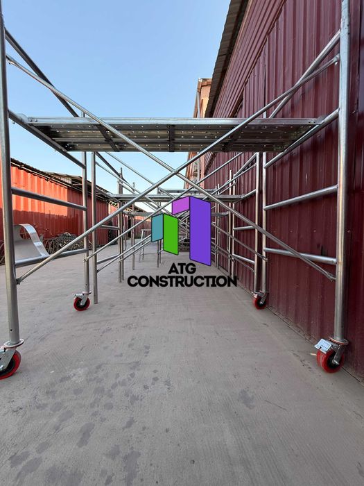 Леса строительные с настилом и колесами с тормозом, оцинкованные Китай