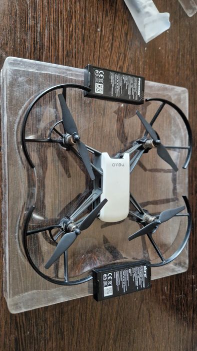 Квадрокоптер DJI ryze tello