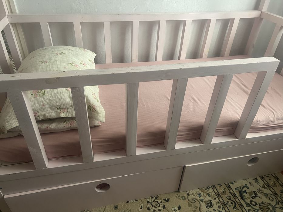 Кровать домик срочна сатылады