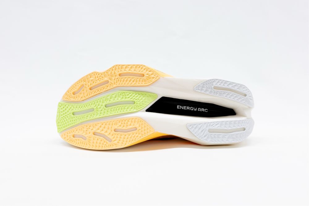 Кроссовки New Balance FuelCell Elite v4