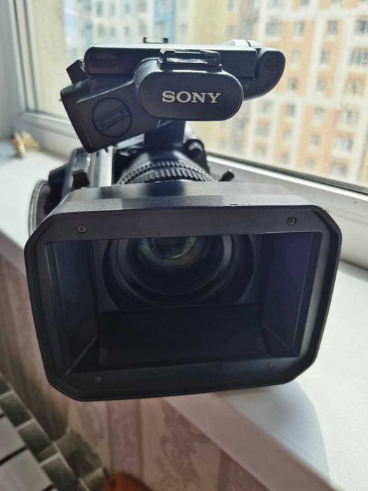 Видеокамера Sony HVR-Z7E