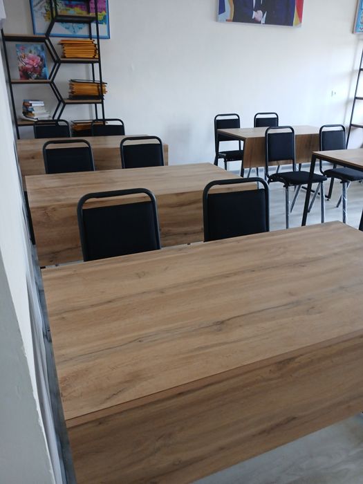 Укув маркази ва офесларга парталар сотилади