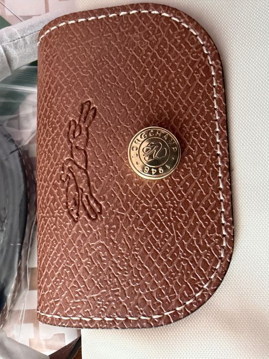 Малка бежова чанта longchamp