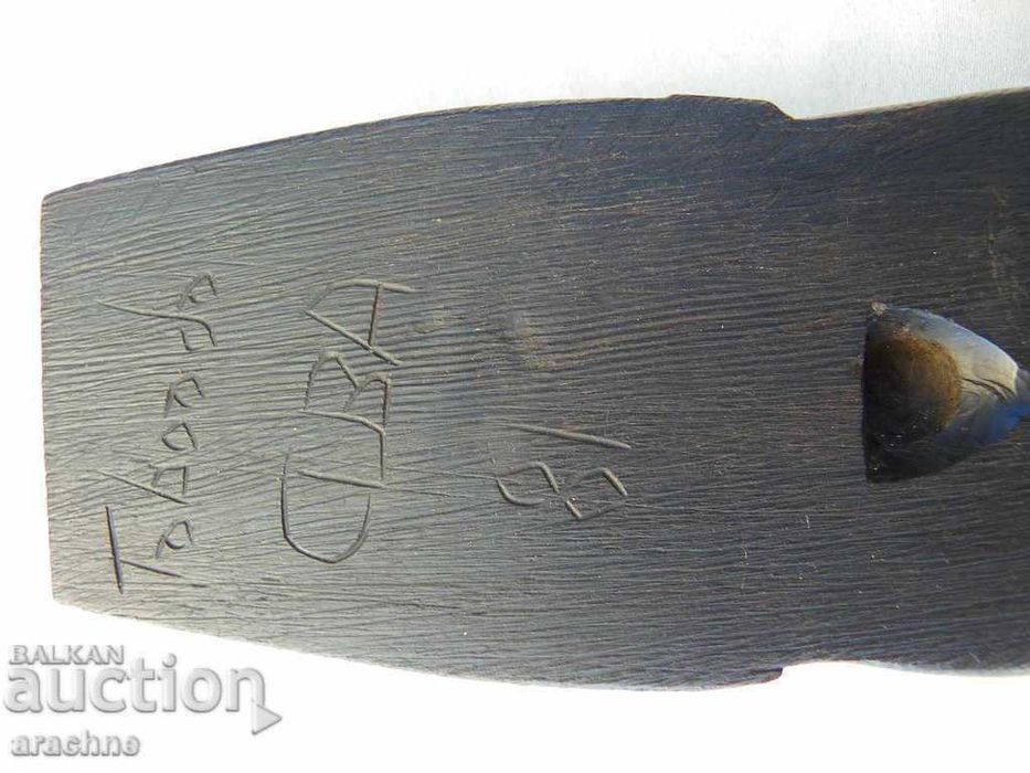 Кубинска статуетка от антилско желязно дърво