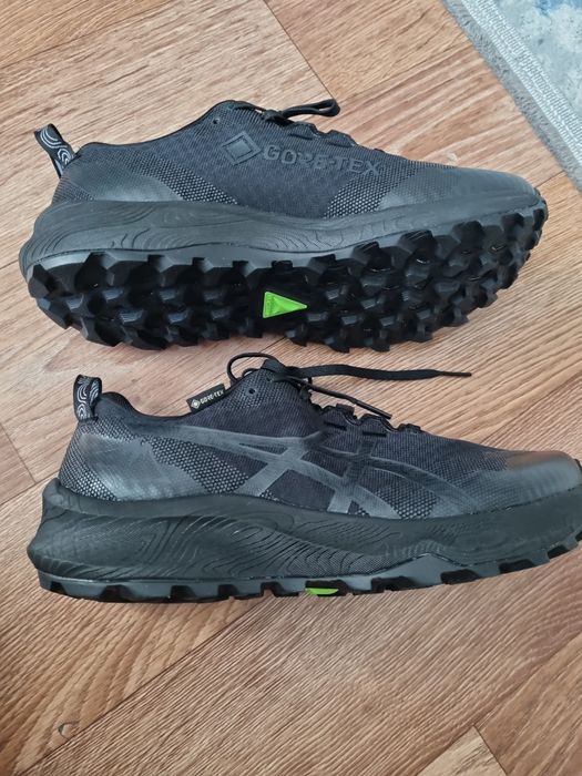 Продам кроссовки Asics Trabuco Max 2 непромокаемые