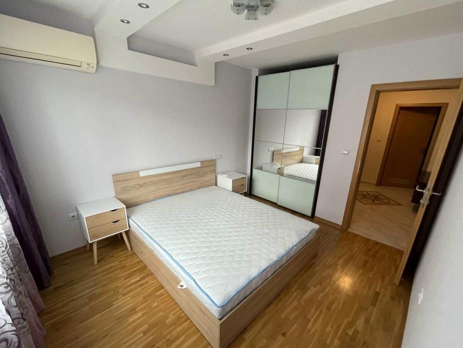 Дава се под наем Тристаен апартамент в Пловдив, Център - 90 кв.м за 575 € - Снимка #3