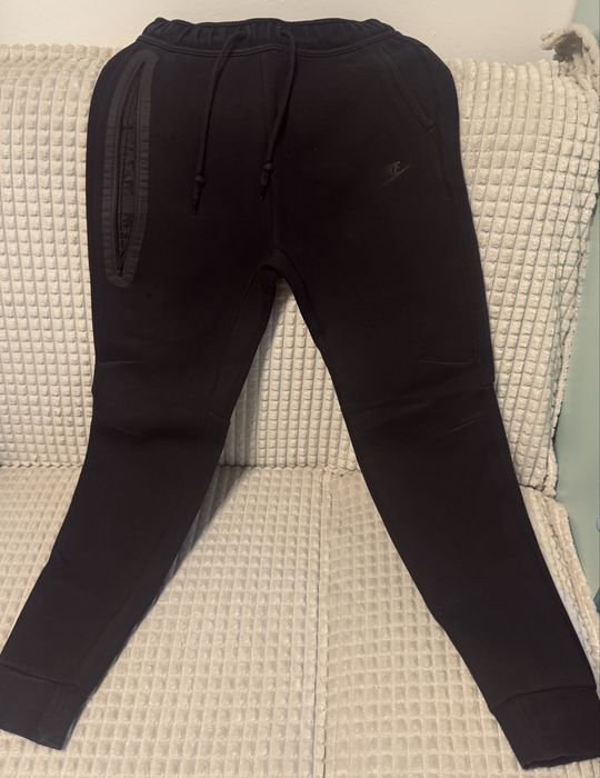 Pantaloni nike tech fleece modelul nou