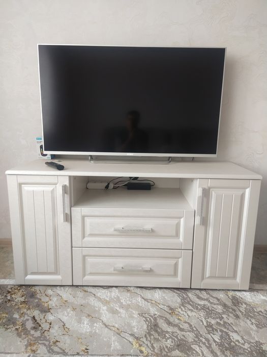 Продам тумбу под телевизор