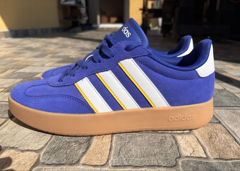 Чисто нови маратонки adidas