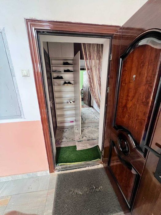 Срочна 2-хоналик дом сотилади. Без маклер.