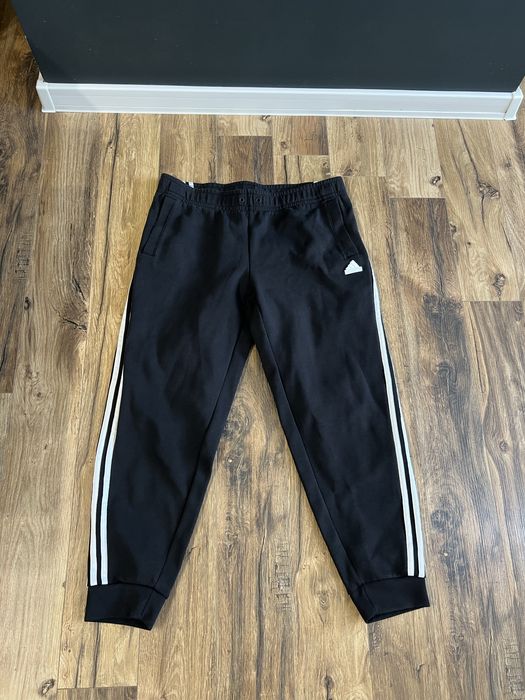 Adidas Men size L