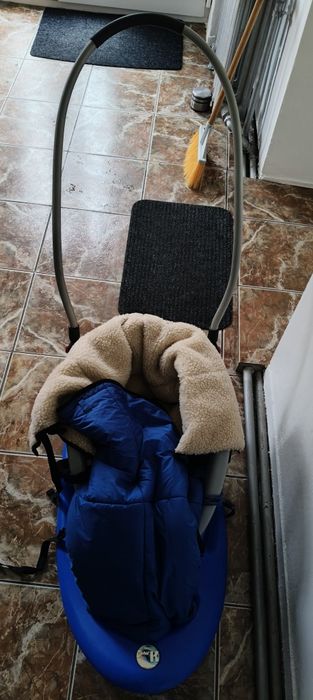 Sanie copii plastic cu picioare metalice