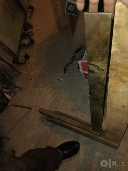 Угольник станочьный большой в заводской упаковки