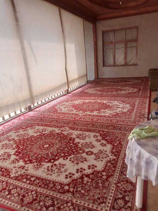 Nazarbekda uchaska, uy srochna sotiladi.