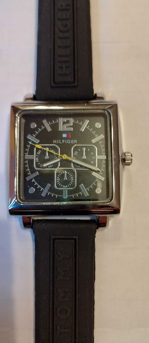 Ceas bărbătesc cu logo Tommy Hilfiger