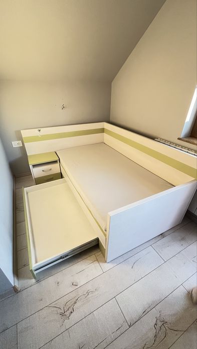 Pat copii/ adolescent  190/100