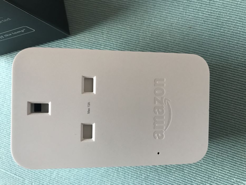 Контакт Smart plug Amazon