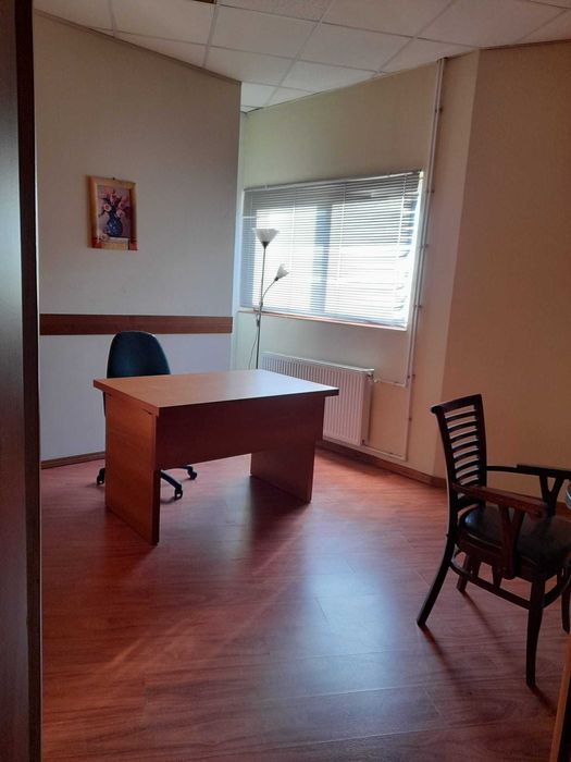 spatiu de birou si zona locuit 2 in 1