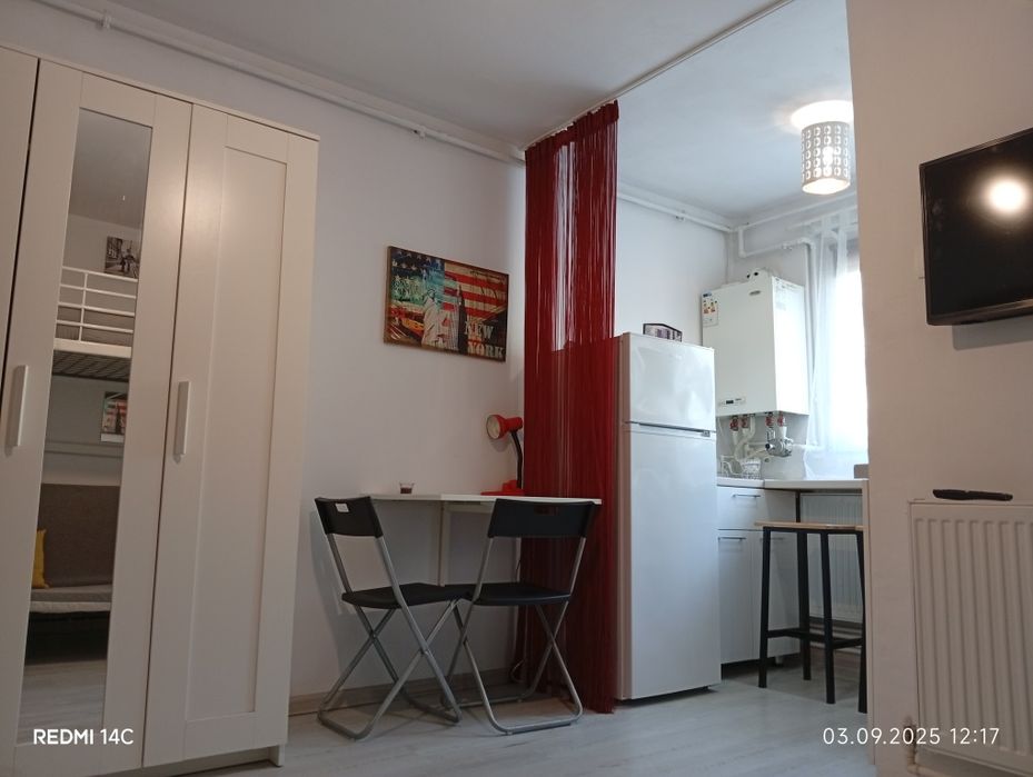 Vând garsonieră la 4 min de metrou Preciziei langa West Gate