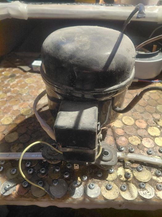 Vând motor de aparat dozator