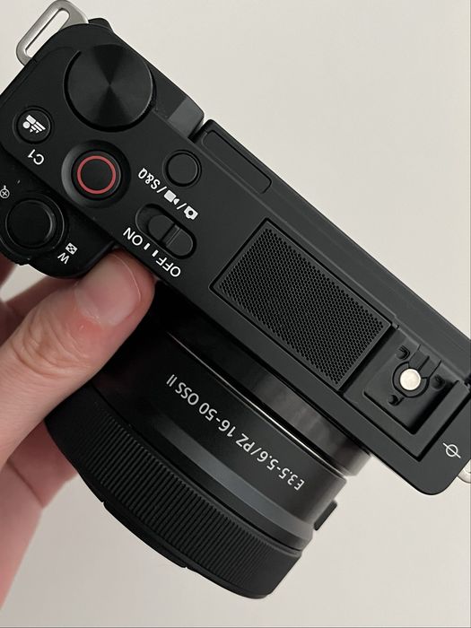 Sony ZV-E10 + Obiectiv 16-50mm mk2