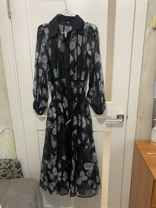 Продам платья 48-50