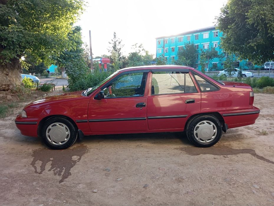Nexia 1 сонс 1999 yil benzin