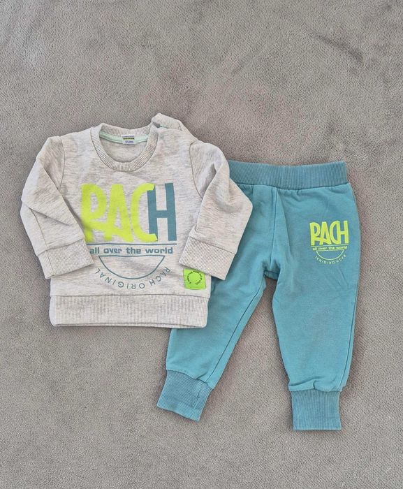 Бодита с къс и дълък ръкав и дрешки 9-12 месеца