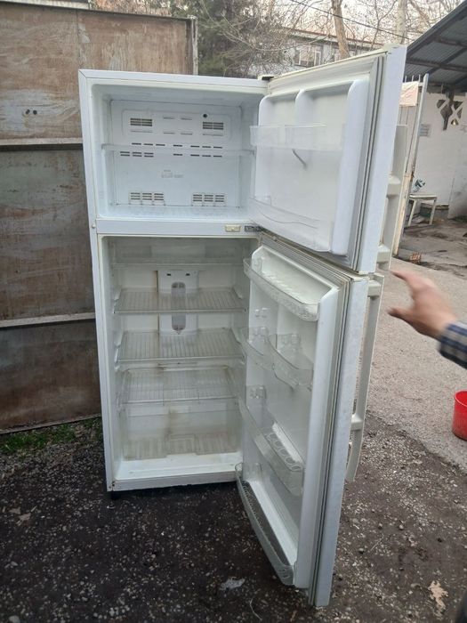 Продаётся холодильник
