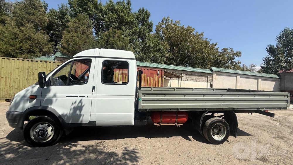 Gazel sotiladi bortli