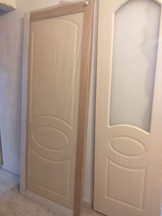 Продаётся межкомнатная дверь.