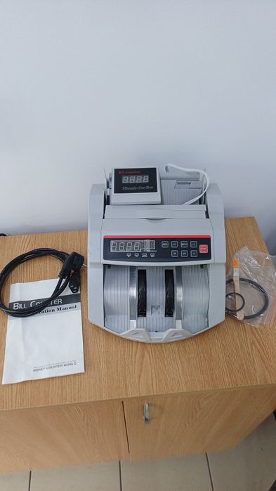 Mașină de numărat bancnote