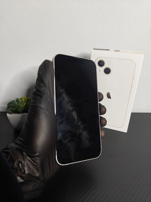 iPhone 13, 128GB Silver • Perfect Funcțional! • Condiție Foarte Bună