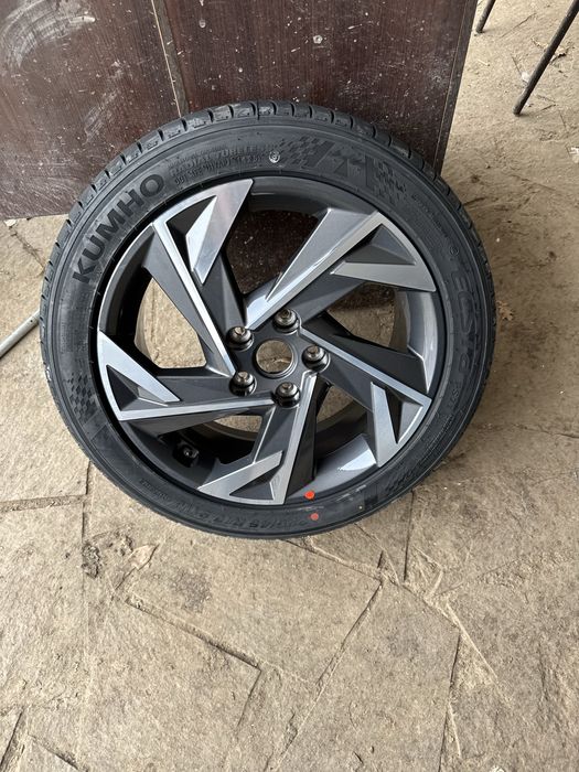 Запаска Hyundai Elantra