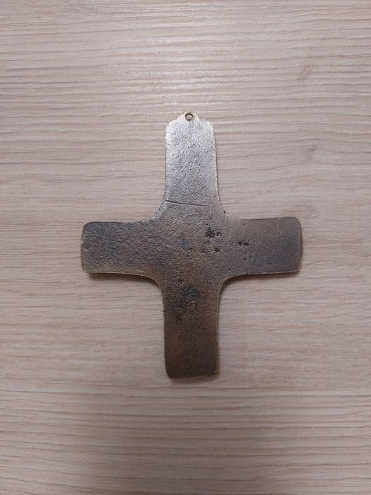 Стари религиозни кръстове