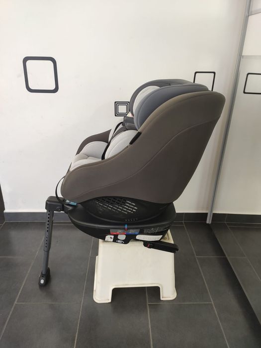 Scaun auto Graco Turn to Me Rotativ 360 grade pt. copii între 0-18 kg