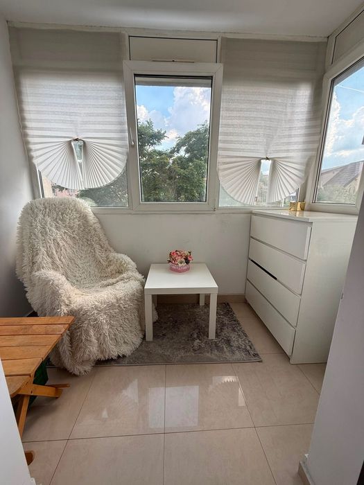 Apartament 3 camere decomandat, 72 mp, mobilat și utilat complet, vedere spre case, Crângași – Vintilă Mihăilescu