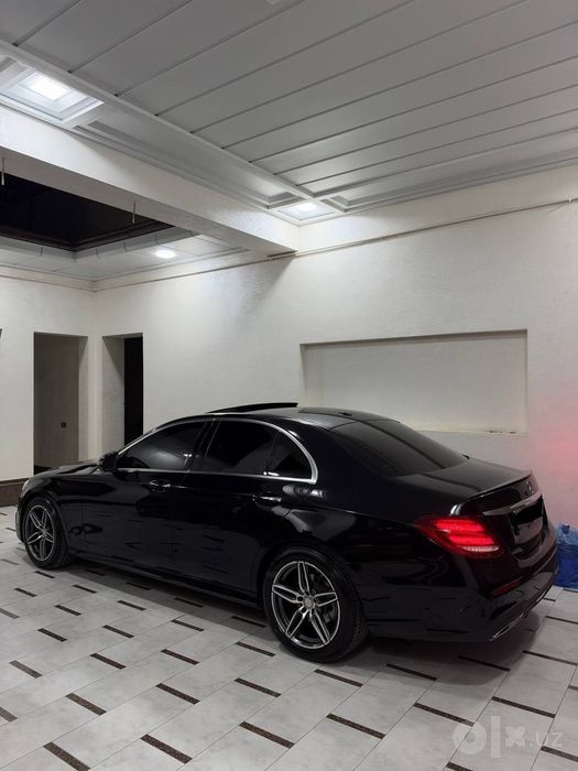 Mercedes Benz W213 E300