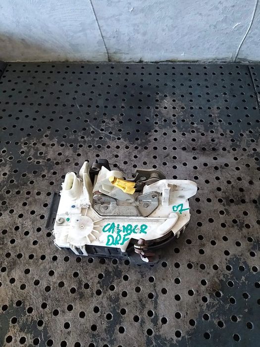 Broasca usa dreapta fata dodge caliber p04589416ae
