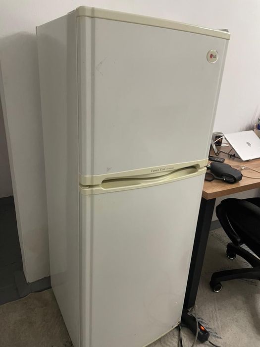 холодильник двухкамерный lg