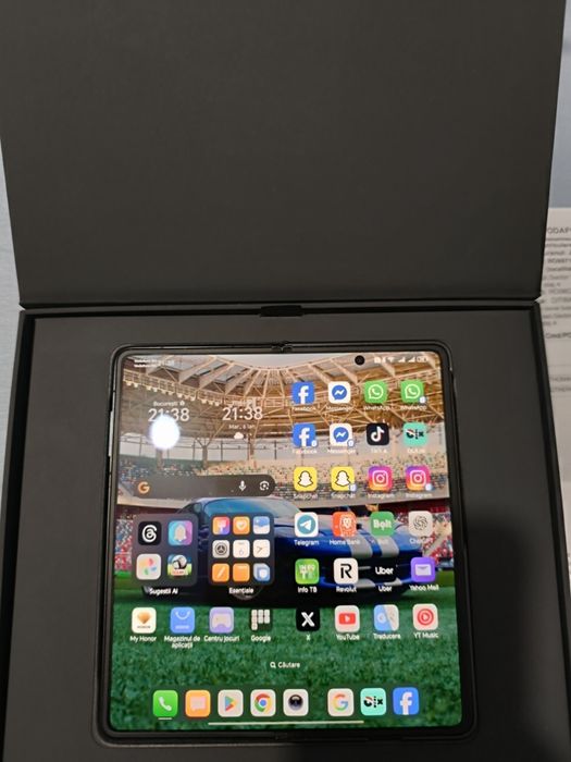 Vând honor magic v3