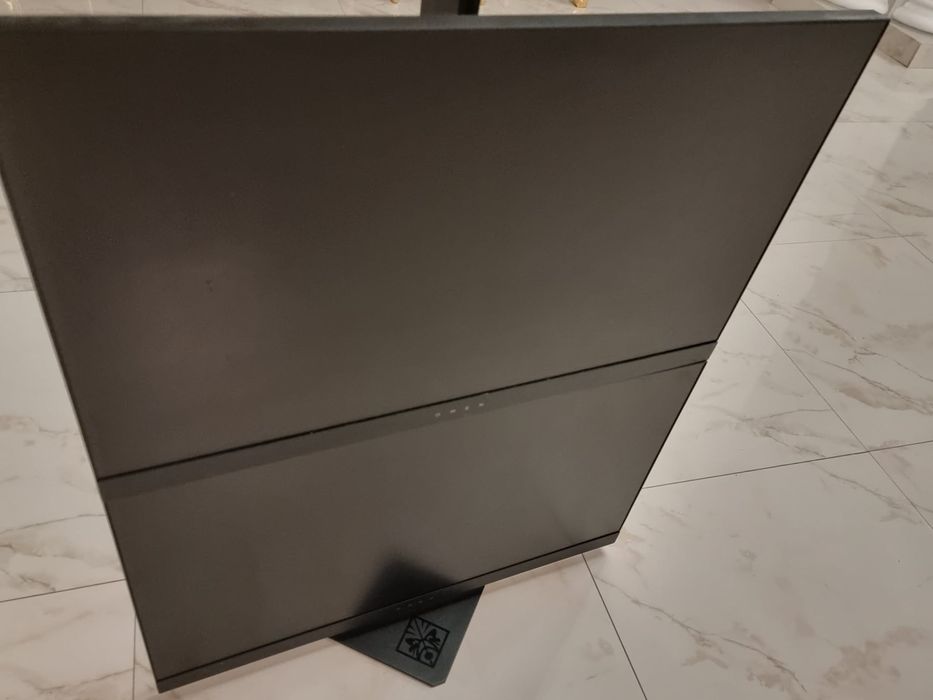 Vând 2 monitoare HP OMEN 27" 240 Hz + suport