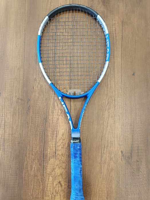 Тенис топки и ракети