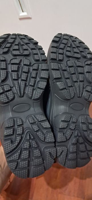 Продам куртку и обувь новые