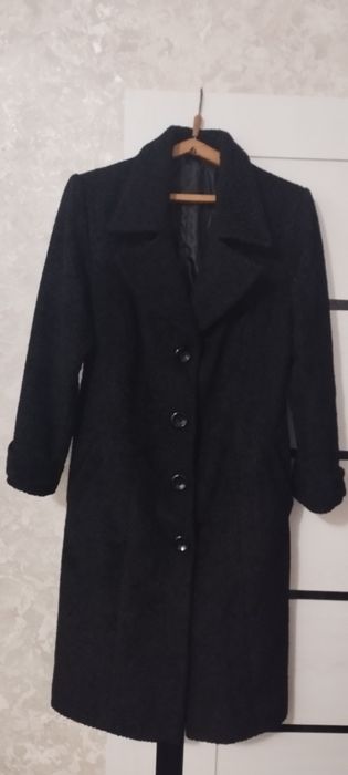 Продаётся пальто женское 50-52 размер