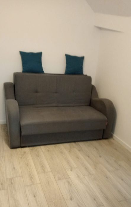 Închiriez garsonieră