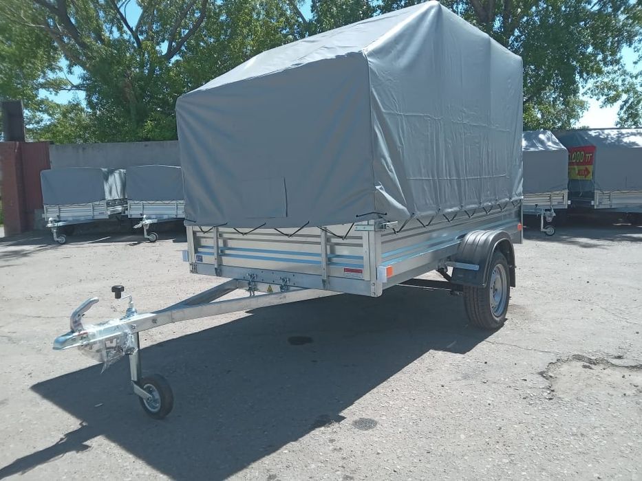 Автоприцеп с тентом