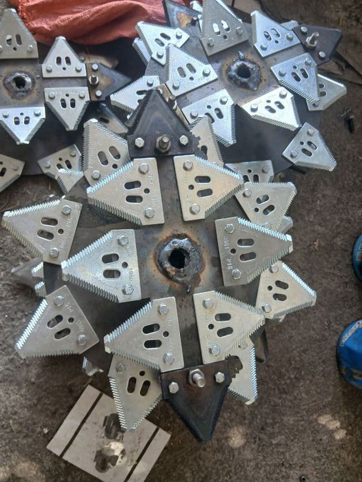 Универсальный дробилка